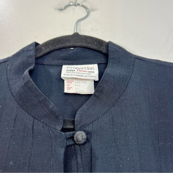 Vintage Canadian made black boxy mandarin collar long sleeve blouse 16 - Picture 7 of 12